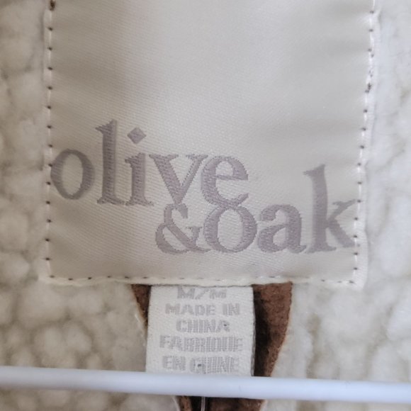 Olive & Oak Faux Suede Vest - Picture 2 of 11